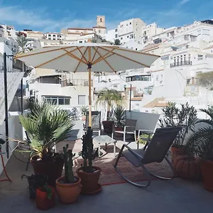 https://las-tres-hermanas-bb-with-craft-beer-brewery.es-andalucia.com