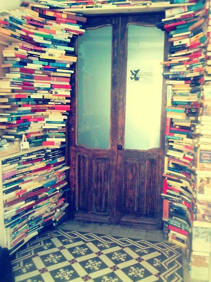 Ratones De Biblioteca Hotel La Laguna